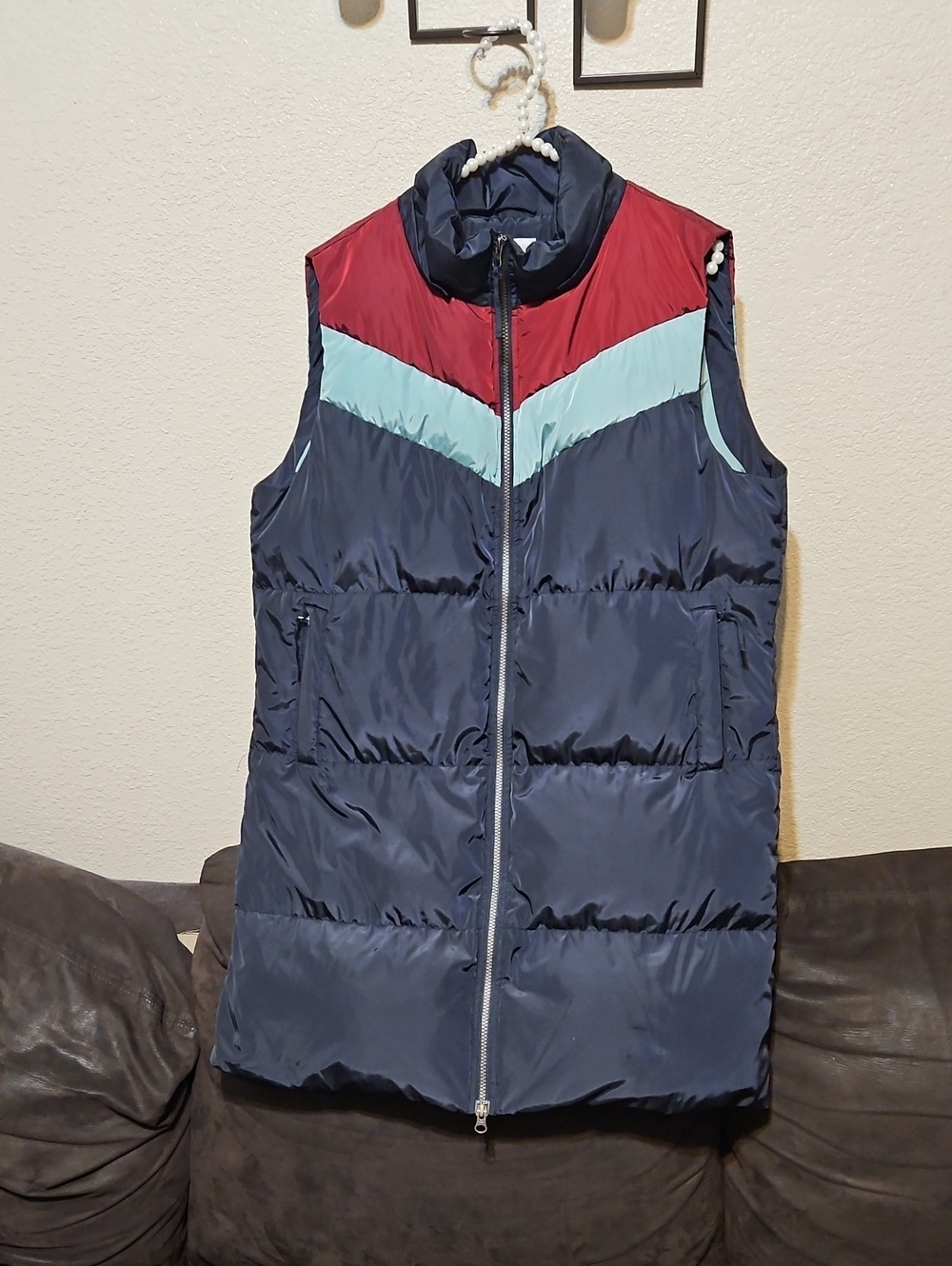 Sundance Navy Puffer Duck Down Vest with Red and Light Blue Chevron